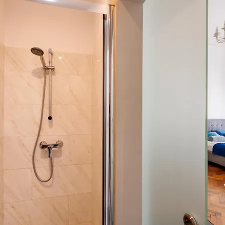 아파트호텔 Malila Premium Sebastiana 20 Old Town 3*